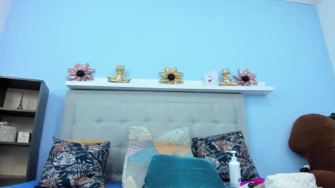 Snapshot of monalinda220 chatting on 02.09.26 paola online show from 02.09.26