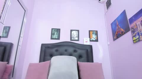 Snapshot of monalinda220 chatting on 03.10.26 paola online show from 03.10.26