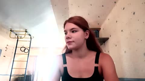 Snapshot of monameltz chatting on 08.05.26 Violetta online show from 08.05.26