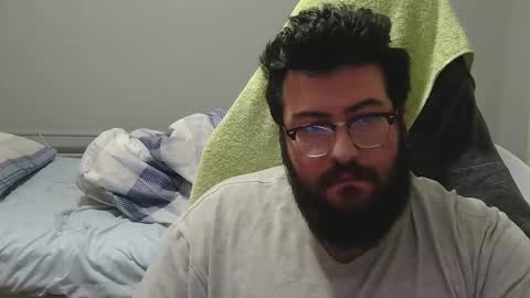 Snapshot of moneyman__24 chatting on 02.05.25 Mert online show from 02.05.25