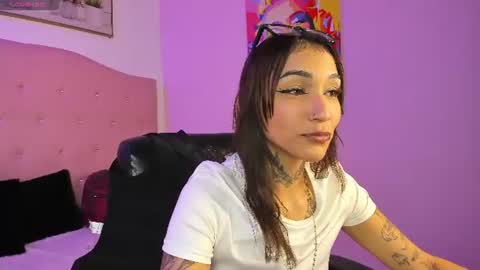 Snapshot of monica_420 chatting on 06.19.26 Monica online show from 06.19.26