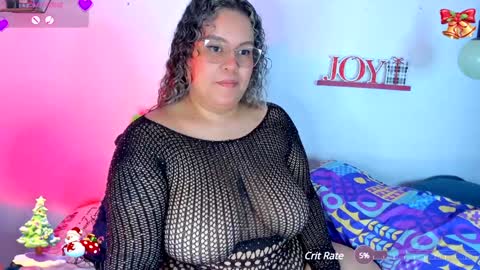 aleja      independent model       online show from 12.17.24