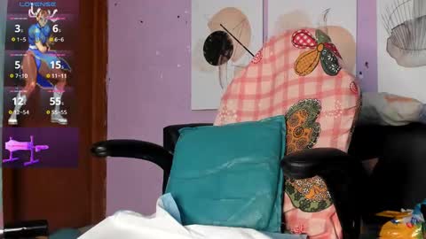 Snapshot of monica_collins chatting on 10.13.25 moni online show from 10.13.25