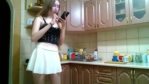 Snapshot of monica_tamayo chatting on 03.30.26 Monica online show from 03.30.26