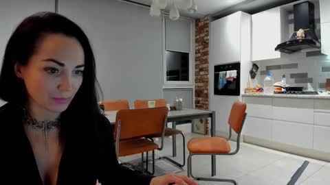 Snapshot of monica_weisss chatting on 10.18.25 monica_weisss online show from 10.18.25