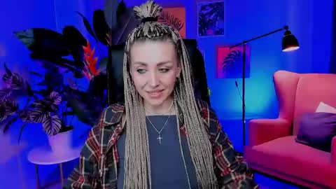 Snapshot of monicariley chatting on 05.04.26 monicariley online show from 05.04.26