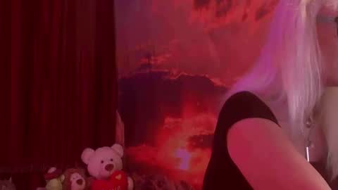 Snapshot of monicutex chatting on 10.31.25 Monika online show from 10.31.25