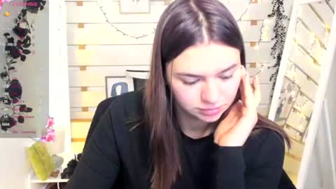 Monika online show from 12.22.25