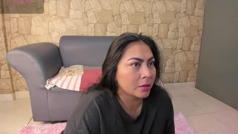 monikk__harrison online show from 02.05.25