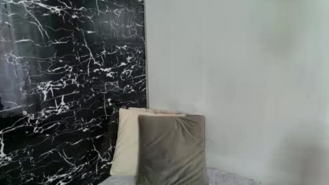 Snapshot of monique_a chatting on 01.09.25 Ask me online show from 01.09.25