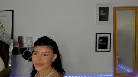 Snapshot of moniqueeass chatting on 12.26.24 Alessia online show from 12.26.24