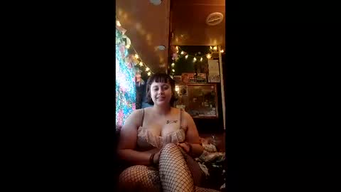 Snapshot of moniqueisalovergirl chatting on 04.07.26 moniqueisalovergirl online show from 04.07.26