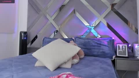 Snapshot of monroe_glez05 chatting on 03.04.25 Marilyn online show from 03.04.25