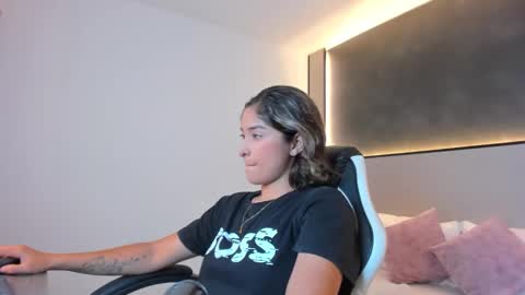 M O N S E  online show from 09.10.25