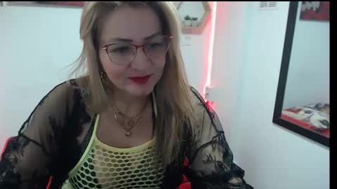 monserrat_diva online show from 09.20.25