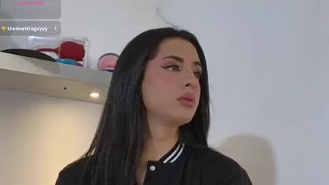 Snapshot of monserrat_trans chatting on 03.11.25 Monserrat Salvatore online show from 03.11.25