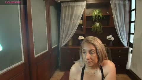 Snapshot of monserratgray chatting on 07.08.26 MONSERRAT online show from 07.08.26