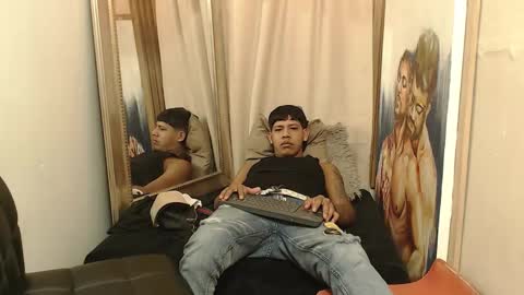 Snapshot of monsoon_the_best chatting on 11.12.25 monsoon_the_best online show from 11.12.25