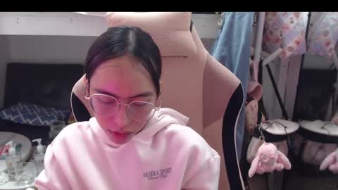 ELYSE A SIMPLE GIRL online show from 12.11.24