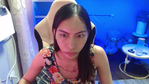 ELYSE A SIMPLE GIRL online show from 10.04.25