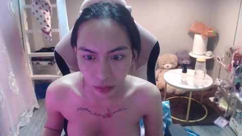 ELYSE A SIMPLE GIRL online show from 11.14.25