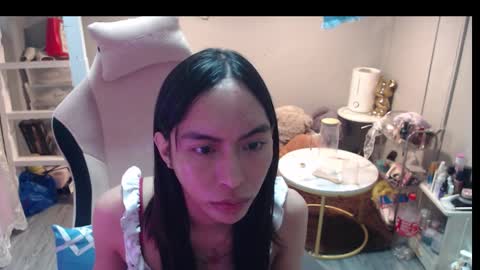 ELYSE A SIMPLE GIRL online show from 01.19.26