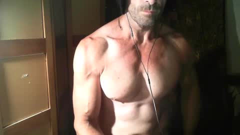 Snapshot of monsterdildos chatting on 12.22.24 monsterdildos online show from 12.22.24