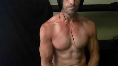 Snapshot of monsterdildos chatting on 01.11.25 monsterdildos online show from 01.11.25