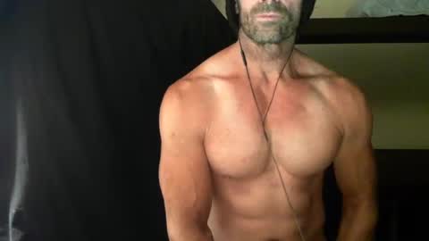 Snapshot of monsterdildos chatting on 01.30.25 monsterdildos online show from 01.30.25