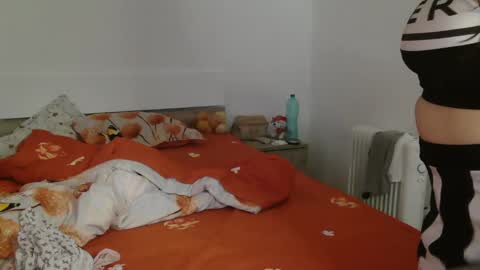 Monse online show from 02.07.25