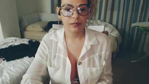 Monse online show from 04.15.26