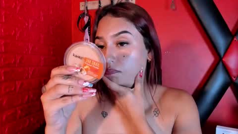 Monttserratt online show from 10.17.25