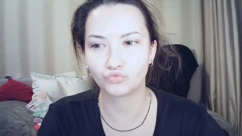 moodiemira online show from 04.21.26