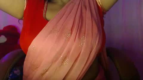 Snapshot of moody_maya chatting on 10.14.25 Maya online show from 10.14.25