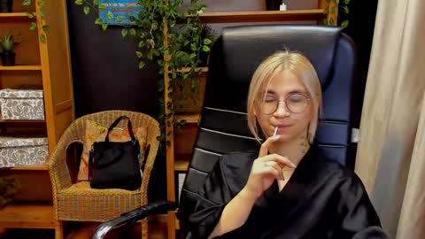 Katrin online show from 12.07.24