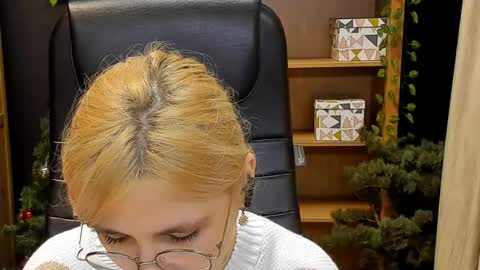 Katrin online show from 12.26.24