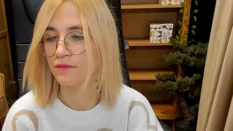 Katrin online show from 12.26.24