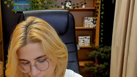 Katrin online show from 01.04.25