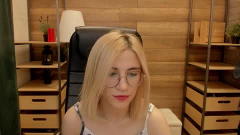 Katrin online show from 01.08.25