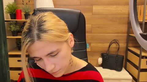 Katrin online show from 01.27.25