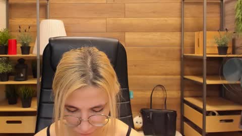 Katrin online show from 01.28.25