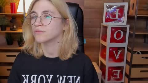 Katrin online show from 03.06.25