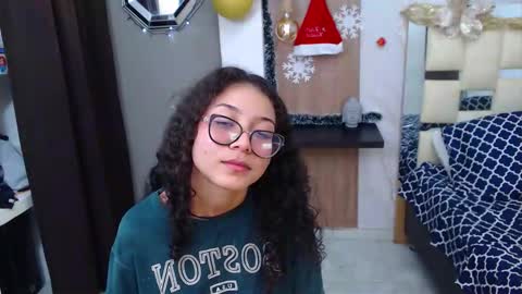 moon_and_fire_ online show from 11.24.25