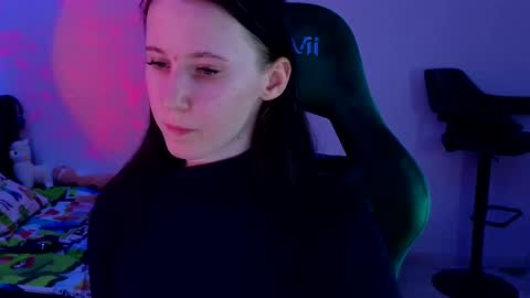 Lola online show from 03.12.25