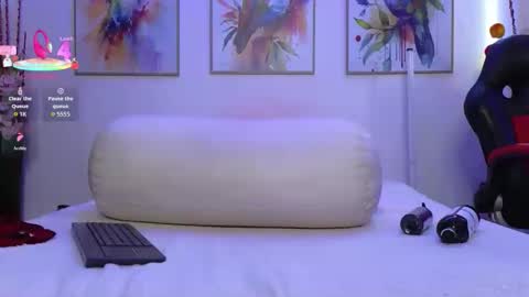 Moon online show from 03.06.26