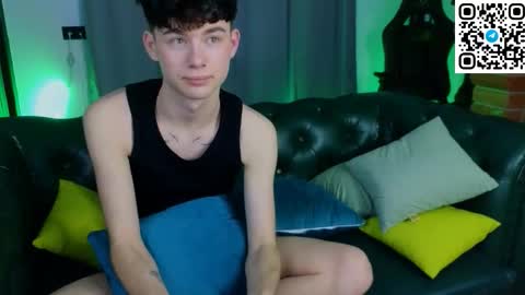 moon_gloww online show from 03.02.26