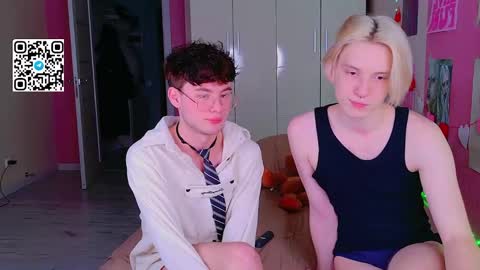 moon_gloww online show from 03.21.26