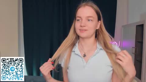 Snapshot of moon_puzzles chatting on 01.18.26 moon_puzzles online show from 01.18.26