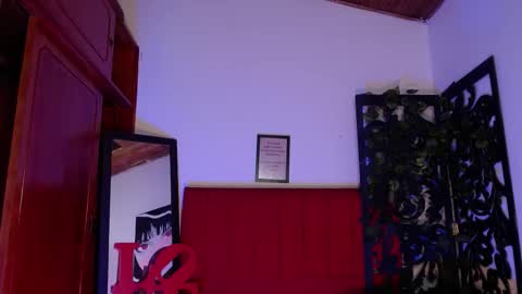 moon_sunflowers online show from 10.10.25