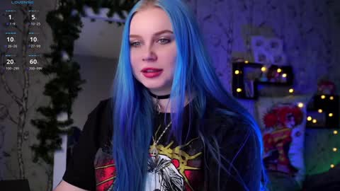 Snapshot of moon_valkyriie chatting on 12.25.24 Emilia online show from 12.25.24